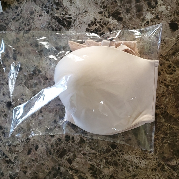 Victoria's Secret Strapless Bra Set - Picture 8 of 10